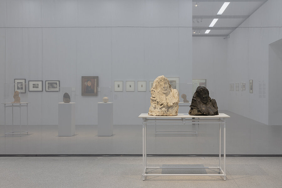 Ausstellungsansicht Medardo Rosso. Die Erfindung der modernen Skulptur